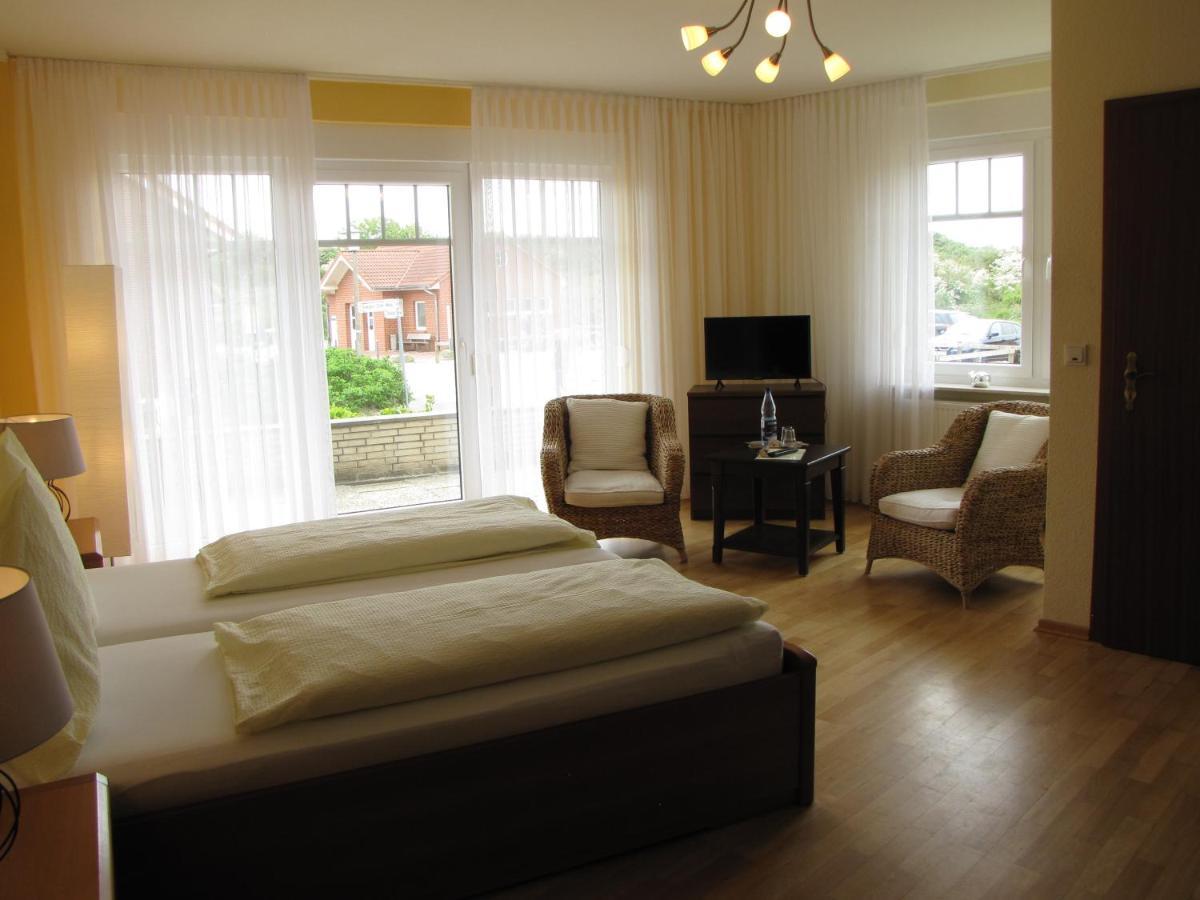 Strandhotel-Najade Borkum Bagian luar foto