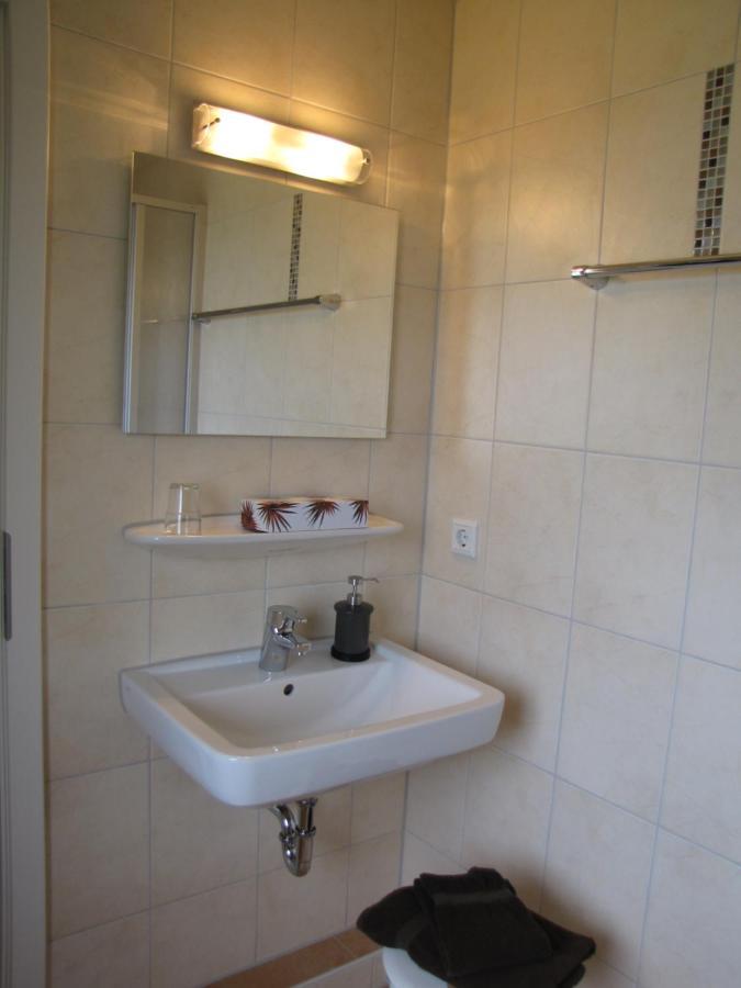 Strandhotel-Najade Borkum Bagian luar foto